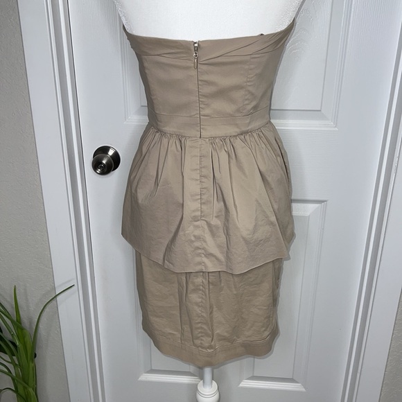 BCBG MAXAZRIA Tiered Ruffle Boho Y2K Beach Dirty Dancing Strapless Mini Dress - Picture 3 of 7